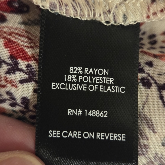 Torrid Maxi Challis Tulip Hem Off Shoulder Dress Floral Ivory Pink WOMEN'S 2X - Picture 7 of 9